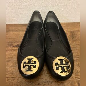 EUC Tory Burch Claire Tumbled Leather Ballet Flats Size 8 Box Included